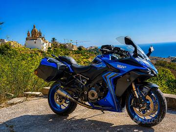 Suzuki gsx s 1000 gt