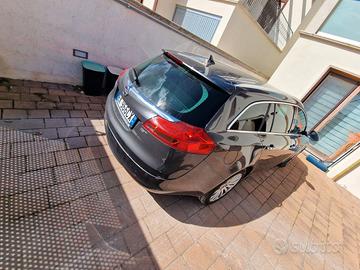 OPEL INSIGNA SPORT TOURER