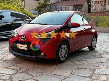 Toyota Aygo Connect 1.0 VVT-i 72 CV 5 porte x-cool