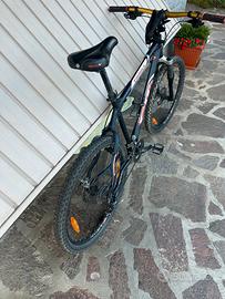 MTB bicicletta