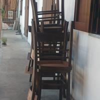 Sedia vecchia tipo trattoria