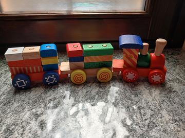 treno in legno