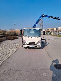 Camion 35ql con gru