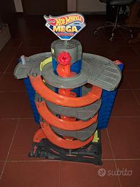 Hot Wheels - City Mega Garage Twist