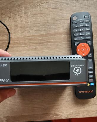 decoder satellitare compatto