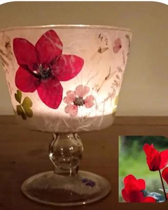 Portacandele, in vetro, con fiori veri