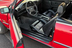 BMW 320i E30 Cabrio