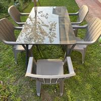 Tavolo da giardino