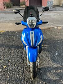 Beverly 350 sport touring