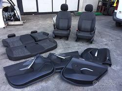 Sedili Opel Astra 2011 5 porte nero/grigio