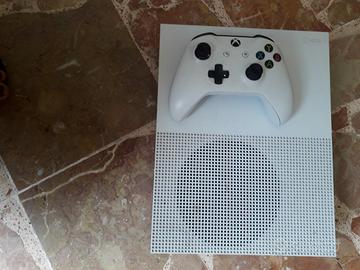 XBOX ONE S NUOVO + GTA 5