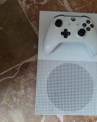 XBOX ONE S NUOVO + GTA 5