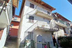CASA SEMINDIPENDENTE A GRONDONA