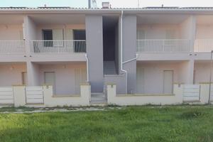 M135-M Castagneto-trilocale nuovo,pronta consegna