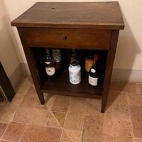 Mobiletto bar in noce