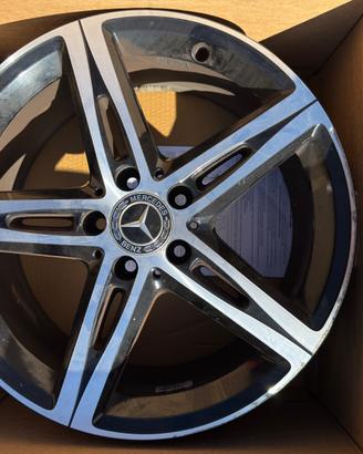 4 cerchi in lega originali Mercedes 18” – €200