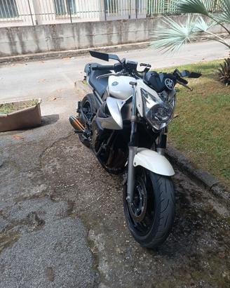 Yamaha xj6