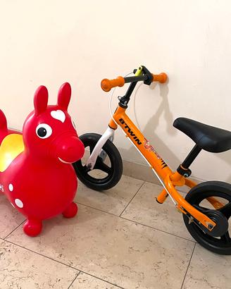 Bici senza pedali B-Twin + Cavalcabile Rody