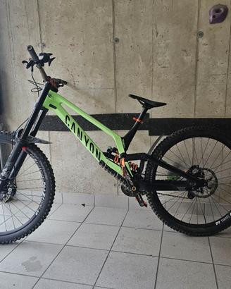 bici downhill tg XL - canyon sender