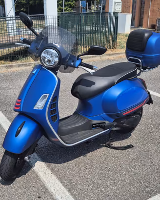 Vespa GTS 300 HPE anno 2021