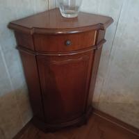 mobili da arredamento in legno