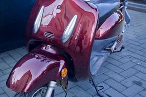 Scooter elettrico yadea