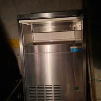 fabbricatore di ghiaccio 