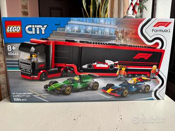 Lego 60445 camion F1 truck con RB20 e AMR24 F1®