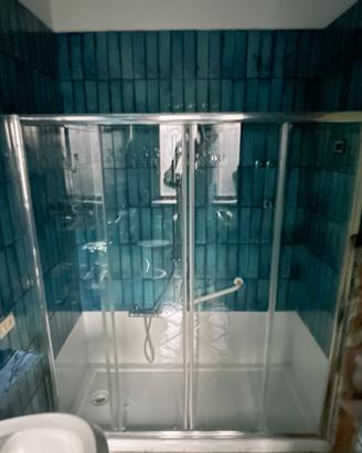 Arredo bagni e porte interne