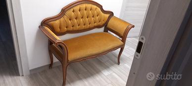  poltroncina  in legno
