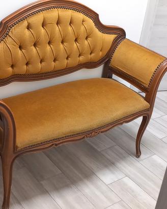  poltroncina  in legno