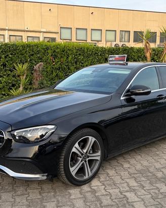 Mercedes-benz E 200d PREMIUM LED DISTRONIC FULL