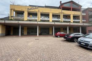 Immobile di 720 m² con 1 locale a Abbadia Lariana