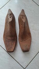 antiche forme in legno per scarpe 