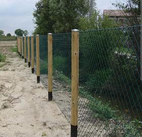 Servizio recinzione con pali in legno 