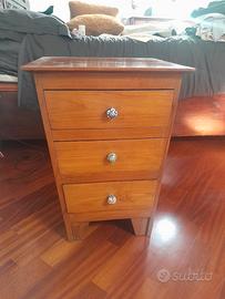 2x comodini etnici pari a nuovo