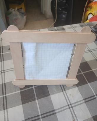 Cornice in legno fatta a mano