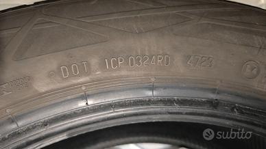 Pneumatici Estivi Continental 215/55 r17  94 V