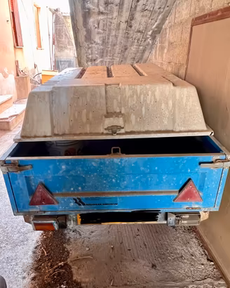 Carrellino per auto