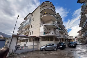 BOX A CASTELLAMMARE DI STABIA