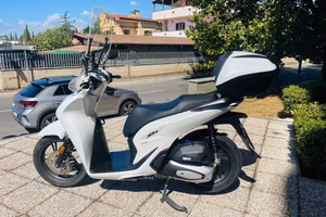 HONDA SH 150 TUTTO INCLUSO ANCHE PASSAGGIO! MINI