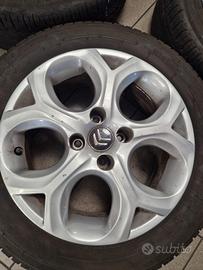 Gomme e cerchi in lega