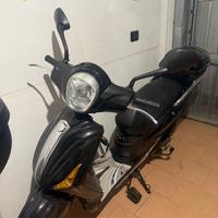 Scooter elettrico a pedalata assistita