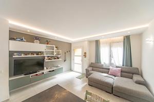 Trivano con cortile privato