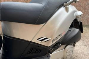 Kymco People 250 - 2005