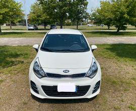KIA Rio 3ª serie - 2016