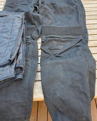 pantaloni dainese goretex