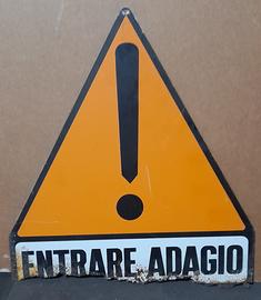 Cartello pericolo vintage