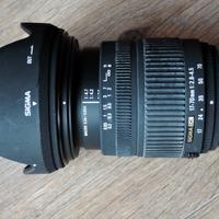 Obiettivo Sigma 17-70 per attacco Nikon