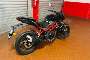 Benelli bn125 nera